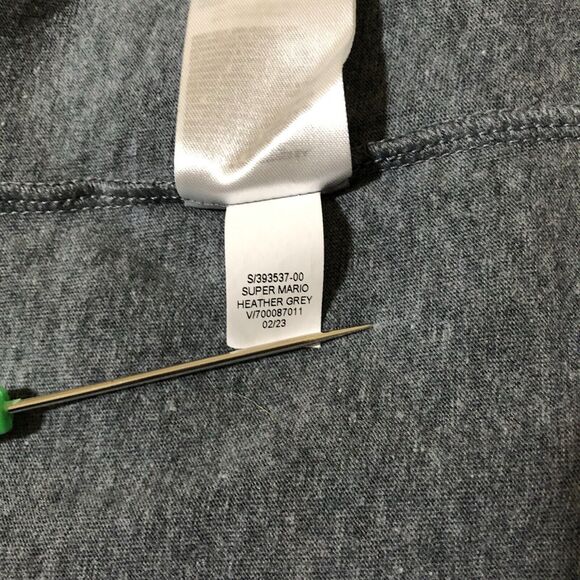 Super Mario Bros Since '85 Adult XL Gray T-shirt Nintendo - Picture 6 of 8